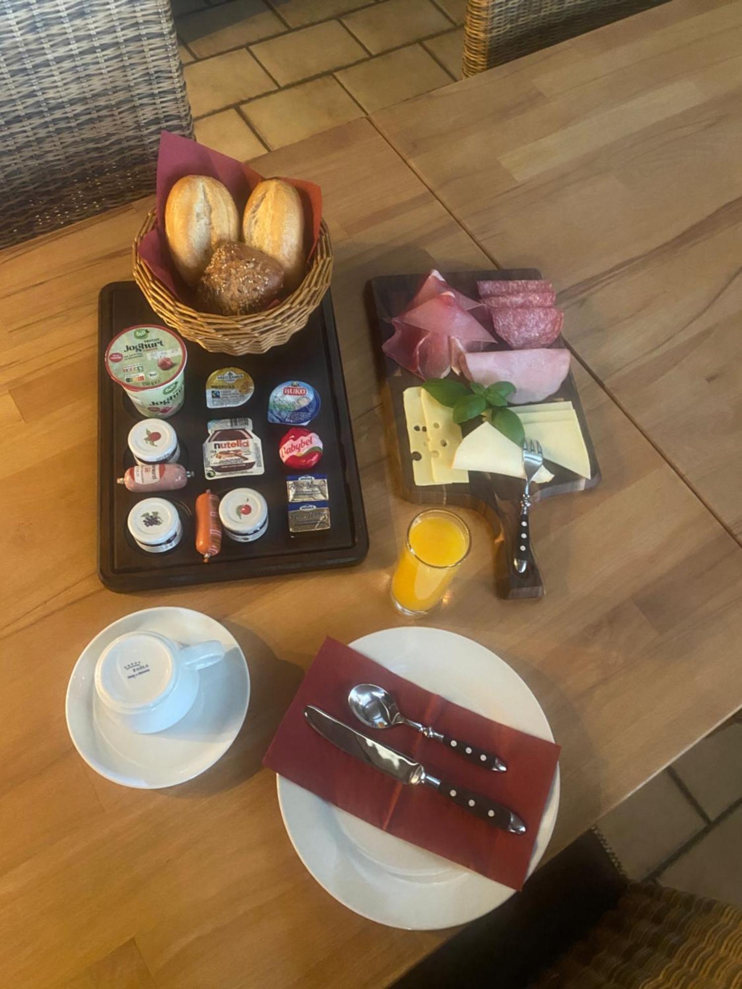 Hotel Wirtshaus Am Niederntor Blomberg  Zewnętrze zdjęcie